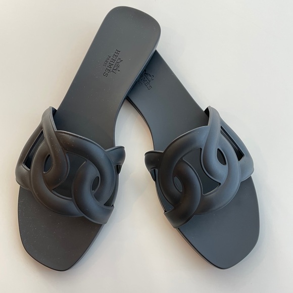 Hermes Shoes - HERMÈS Aloha Sandals Size 39